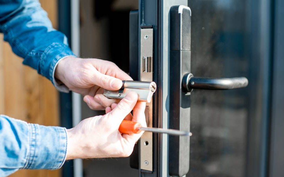 Signs It’s Time To Change Your Company’s Locks